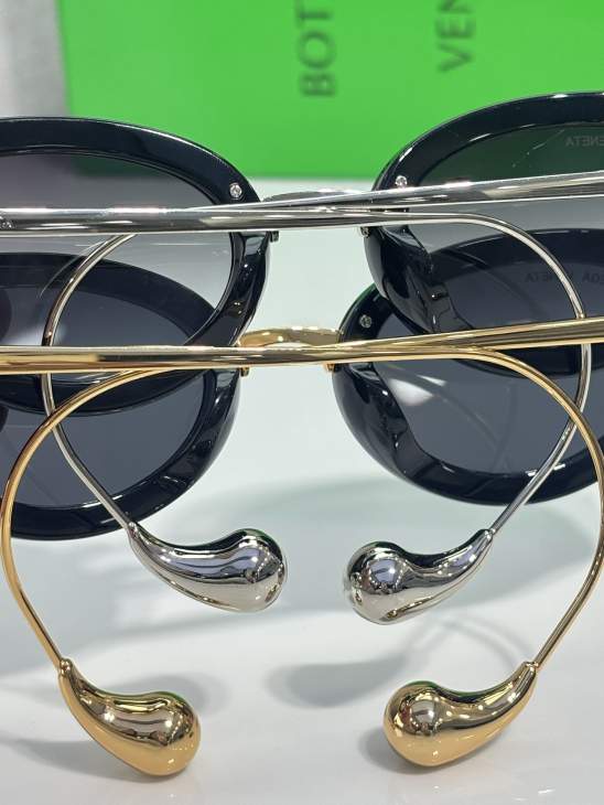 Picture of Bottega Veneta Sunglasses _SKUfw79761326fw